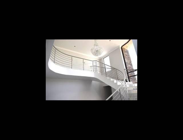 5 BEDROOM FREEHOLD FOR SALE IN HELDERWYK